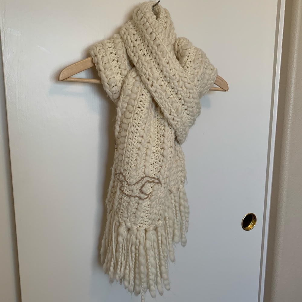 Hollister Scarf (New)
